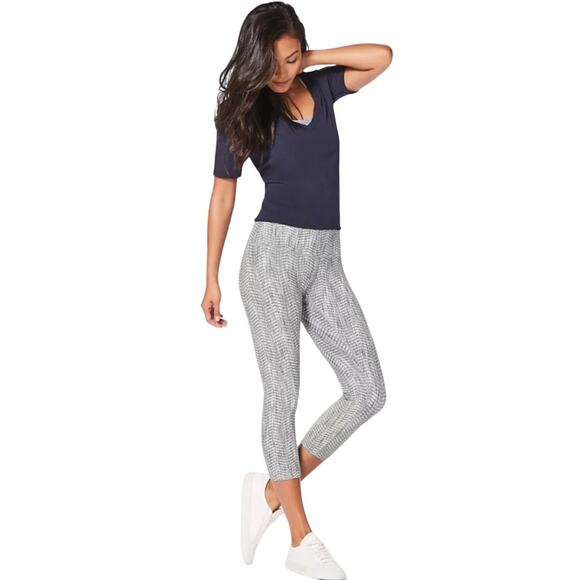 Lululemon Wunder Under Crop Luon Arrow Jacquard Battleship size 8 - Picture 1 of 5